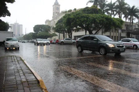 Simepar indica chuva para toda região nesta sexta-feira