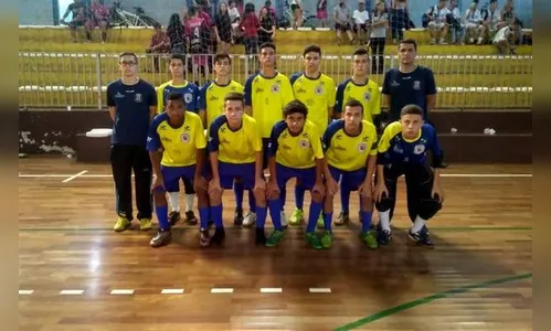 Equipe de futsal sub-17 de Arapongas abre temporada