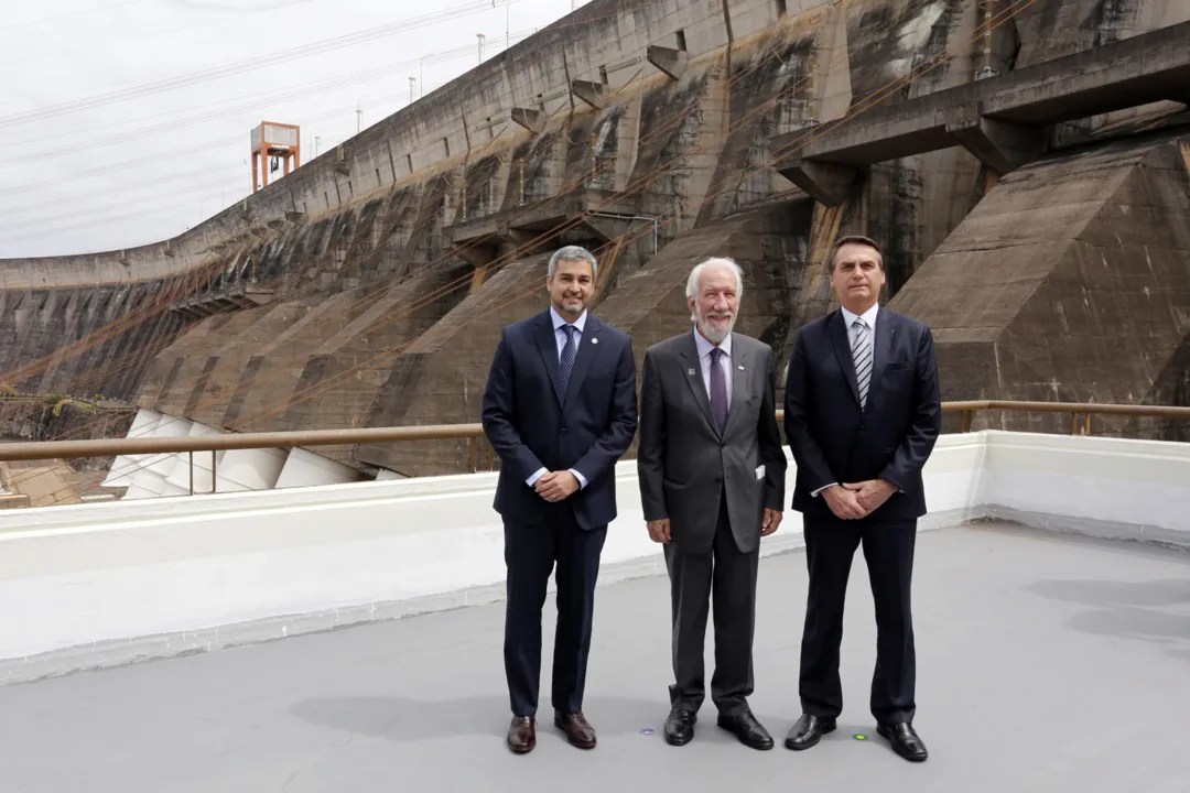Bolsonaro confirma construção de segunda ponte ligando Brasil e Paraguai