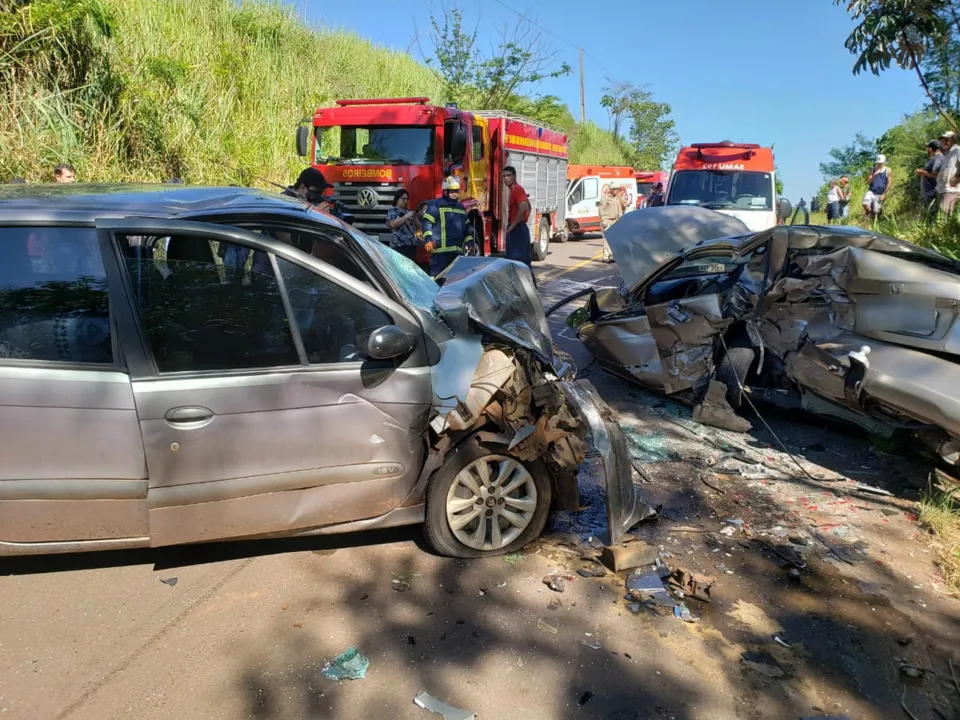 Criança morre e nove pessoas ficam feridas após acidente no Paraná