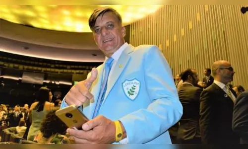 Bancada do Paraná expulsa Boca Aberta de grupo de Whatsapp