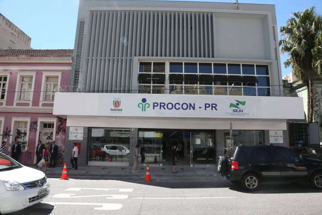 Procon comemora Dia do Consumidor com ação na Boca Maldita