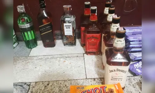 Funcionários flagram mulheres furtando produtos de supermercado em Arapongas