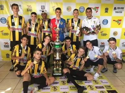 No Lagoão, o CT Davi joga nesta sexta-feira na categoria sub-15 contra a Academia Futsal - Foto: Divulgação