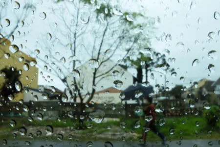 Verão começa hoje e chuvoso no Paraná 