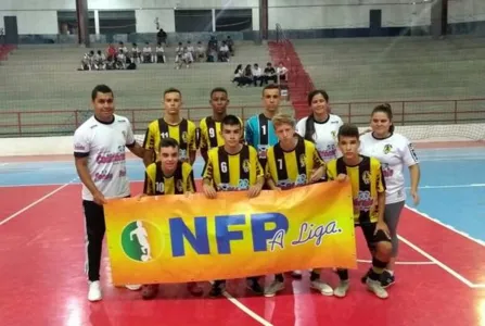 O time sub-15 do CT Davi conquistou duas vitórias no Ginásio de Esportes do Lagoão - Foto: Divulgação