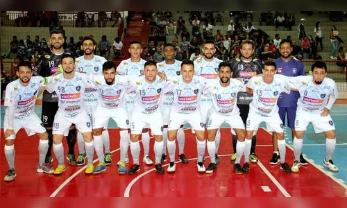 Com equipe de Faxinal em quadra, Série Prata começa neste sábado