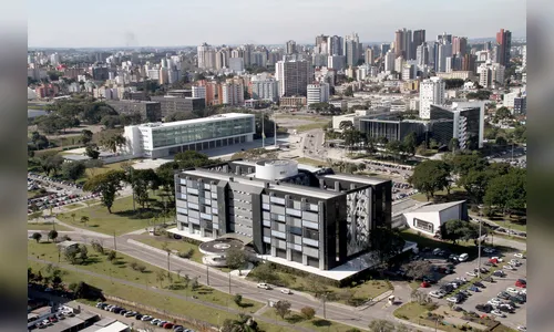 Reforma Administrativa propõe redução da máquina e economia de R$ 10 mi