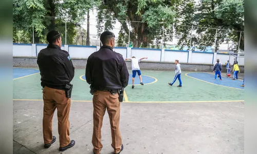 Começa a seleção de policiais que vão atuar nas escolas estaduais