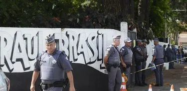 Aluno ferido em ataque a escola em Suzano permanece internado