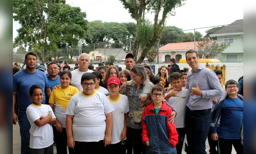 Programa melhora manutenção das escolas e ressocializa detentos