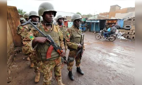 Massacre em aldeia no Mali deixa mais de 130 mortos