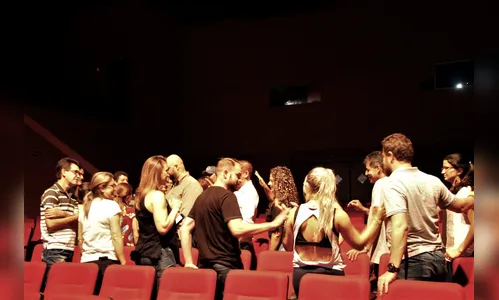 Público acompanha palestra sobre Inteligência Emocional no Cine Mauá