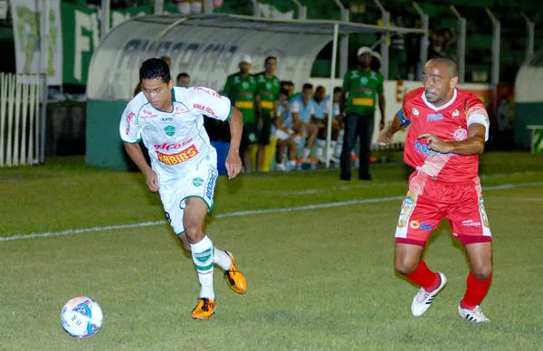 Depois de muito tempo, Arapongas e Paranavaí voltam a se enfrentar - Foto: Sérgio Rodrigo/Arquivo/TN