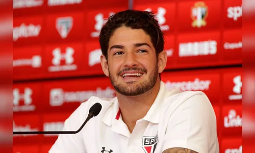 São Paulo acerta retorno de Alexandre Pato