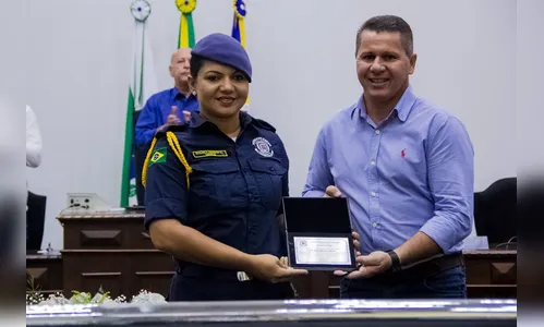 GM de Arapongas recebe prêmio Mulher Destaque 2019