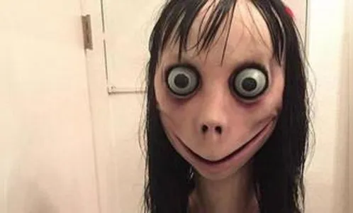 Momo ressurge e gera alerta para pais