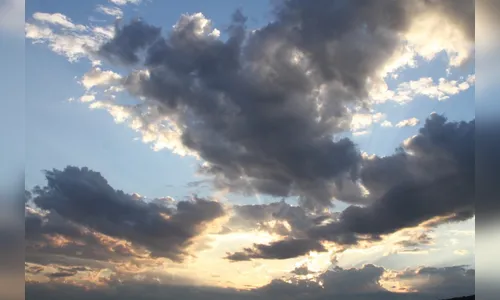 Nebulosidade e temperaturas altas dão início à semana 