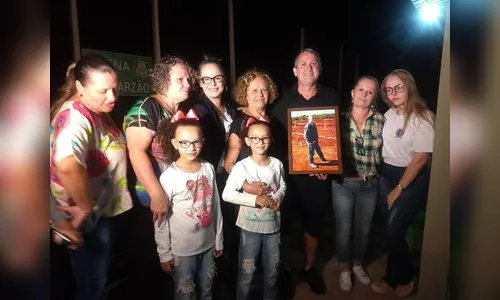 Associação dos Motoristas do Pirapó inaugura campo de futebol suíço