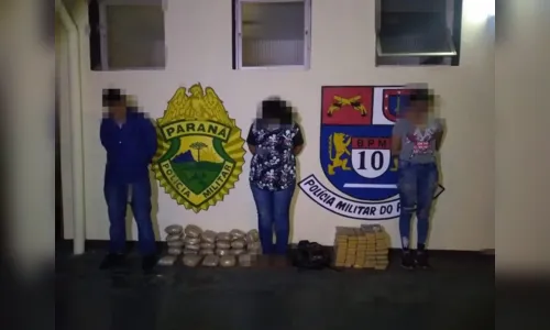 
						
							PM apreende 44 kg de maconha, 10 kg de skank, e centenas de comprimidos ecstasy e LSD; sete pessoas são presas
						
						