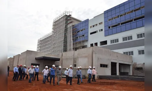Secretário de Saúde vistoria obras no Hospital Regional de Ivaiporã
