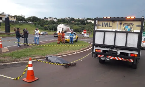 
							Homem morre após ser atropelado por caminhão em Jandaia do Sul
						
						