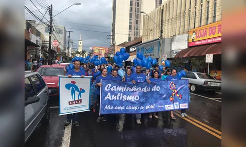 Caminhada do Autismo reúne cerca de 200 pessoas 