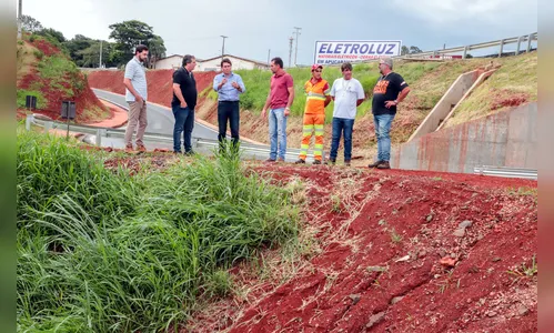 Desvio provisório garante acesso de moradores à BR-376