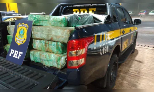 
							PRF apreende 1,5 tonelada de maconha em um fim de semana no Paraná
						
						