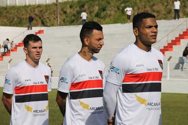 Luiz Sartori, Diego Paulista e Rafael defendem o Apucarana Sports frente ao Rolândia |  Foto: Apucarana Sports/Divulgação