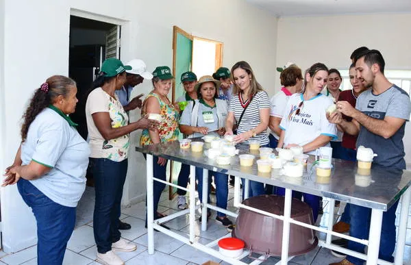 Fábrica de laticínios visitada durante roteiro (Delair Garcia)