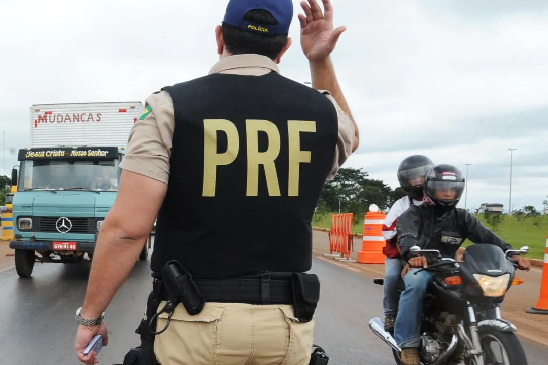 PRF faz operação especial nas rodovias para feriado de Semana Santa