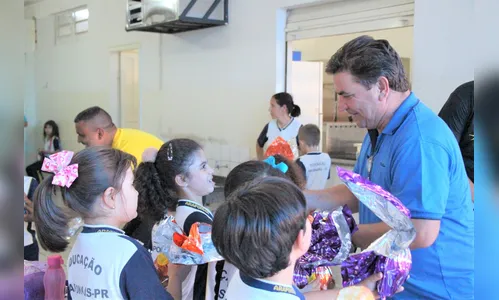 Alunos da Rede Municipal de Ensino recebem Ovos de Páscoa