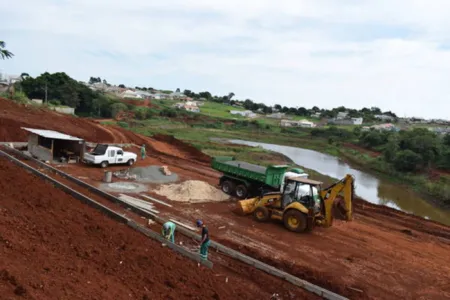 Obras do Centro Esportivo de Jardim Alegre avançam