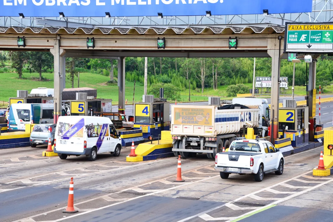 Tribunal Regional Federal da 4ª Região (TRF4) determinou a redução das tarifas cobradas nas praças de pedágio pelas concessionárias Caminhos do Paraná em 25,77% e da Viapar em 19,02%. Foto: Sérgio Rodrigo