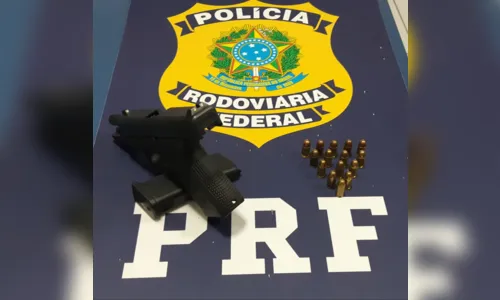 
						
							Policiais rodoviários prendem motorista de carro de luxo em Marialva
						
						