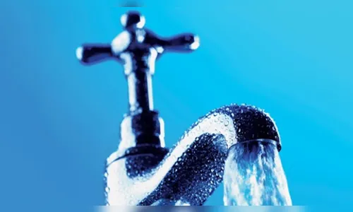 ​ÁGUA COM PREÇO SALGADO NO PARANÁ