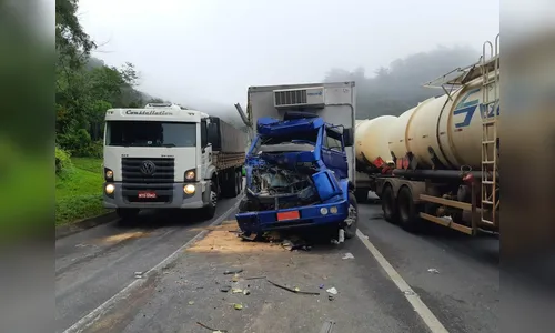 Acidente entre dois caminhões na BR-277 em Morretes provoca morte de adolescente