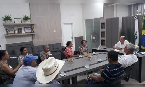 Molina recebe moradores do Recanto Palmares