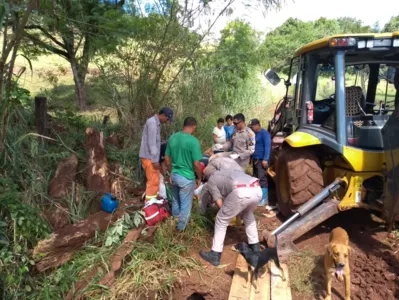 Trator passa por cima de perna de trabalhador 