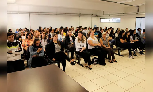 Novos servidores da Saúde e Educação são empossados