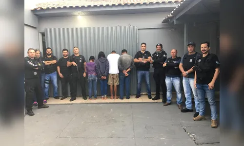 Quatro pessoas são presas durante operação contra o tráfico de drogas em Marumbi