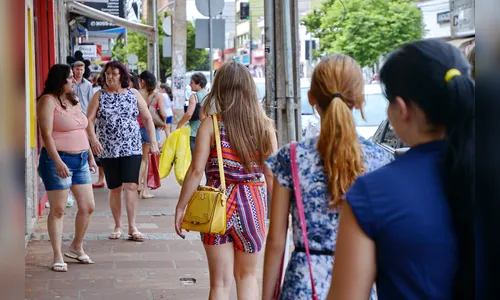   Comércio de Arapongas abre à noite nos dias 09 e 10