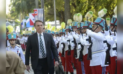 Bolsonaro diz que meta é implantar um colégio militar em cada capital