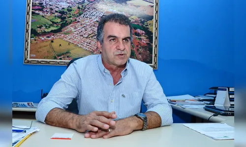 Prefeito de Faxinal tem o celular clonado