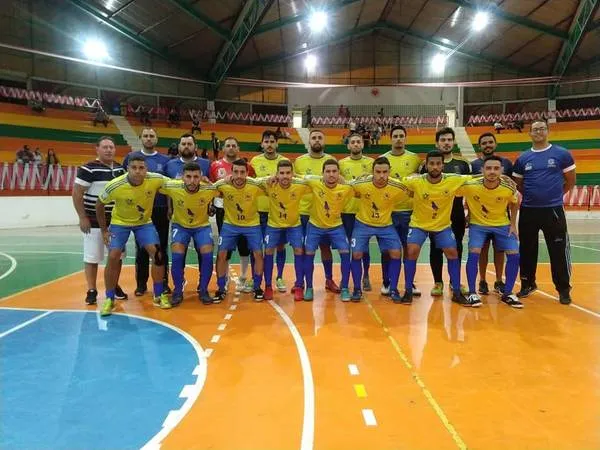 O Arapongas lidera o Grupo F com 6 pontos e neste sábado à noite recebe o Apucarana Futsal - Foto: Divulgação