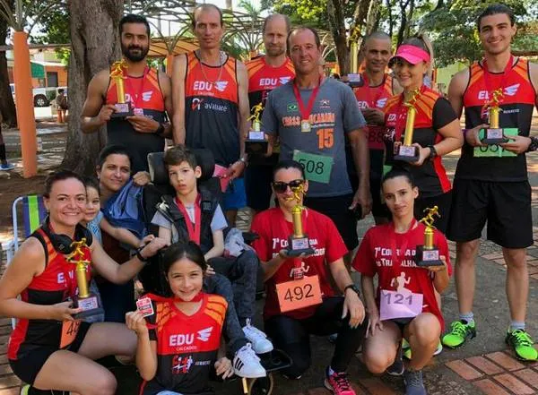 A equipe da FIT Runners conseguiu bons resultados em Sertaneja - Foto: Divulgação