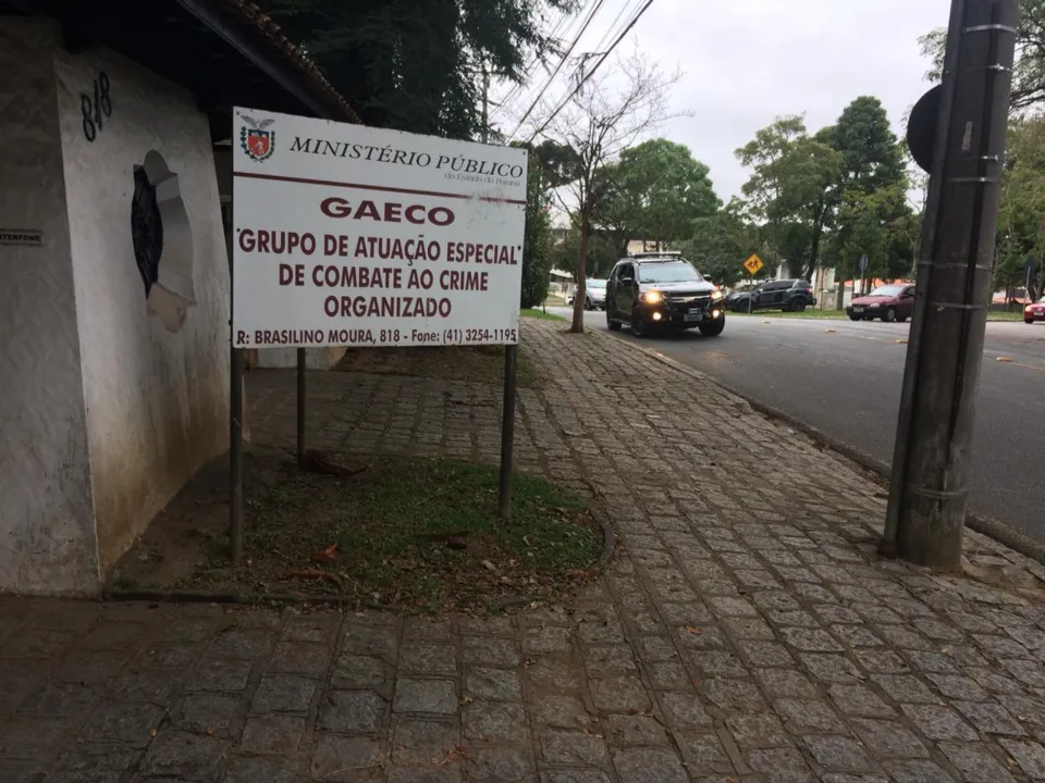 Presos foram encaminhados para a sede do Gaeco, em Curitiba, no bairro Ahú. Foto: DM/Banda B