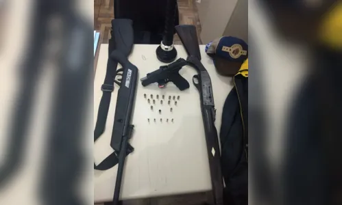 
							Trio troca tiros com a PM após assaltar fazenda em Ortigueira
						
						