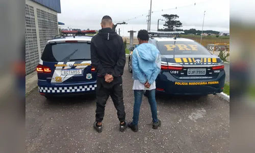   PRF e guardas municipais apreendem adolescentes que atiravam pedras em veículos na BR-376